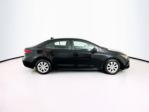 Used 2025 Toyota Corolla LE image 10
