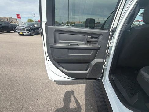 Used 2023 RAM 3500 Tradesman AWD/4WD image 17