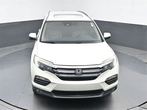 Used 2017 Honda Pilot Touring image 37