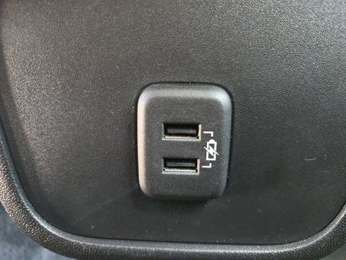 Used 2024 Chevrolet Equinox LT image 41