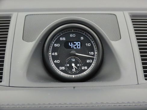 Certified 2026 Porsche Macan AWD/4WD image 24