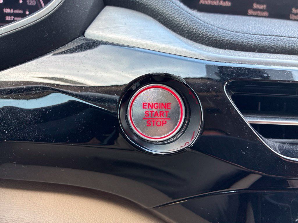 Used 2022 Acura MDX FWD image 15