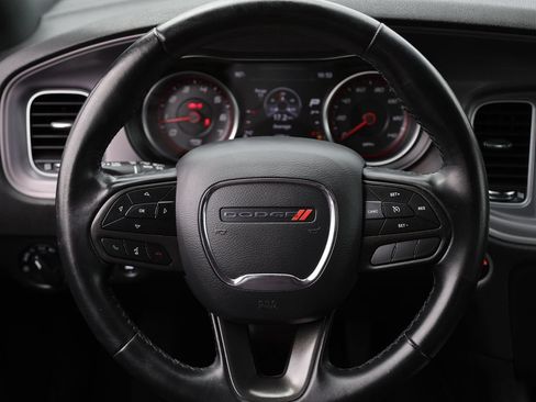 Used 2023 Dodge Charger SXT RWD image 12