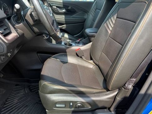 Used 2024 GMC Terrain AT4 AWD/4WD image 10