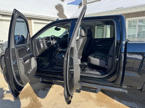 Used 2018 GMC Sierra 1500 SLT image 11
