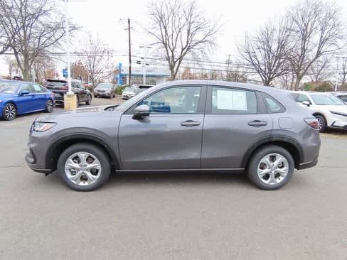 Certified 2023 Honda HR-V LX image 3