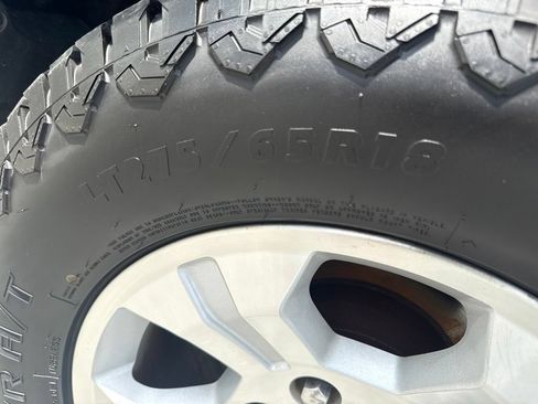 Used 2015 Chevrolet Silverado 1500 LTZ Z71 AWD/4WD image 32