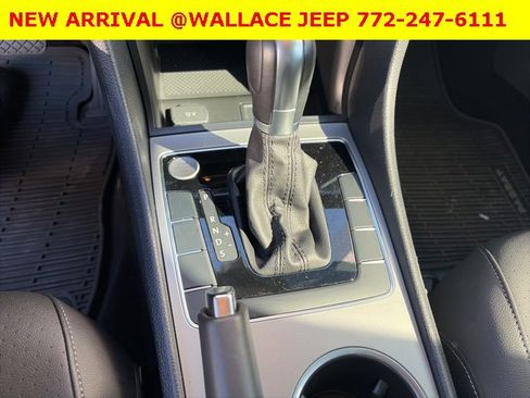 Used 2020 Volkswagen Passat 2.0T SE image 2