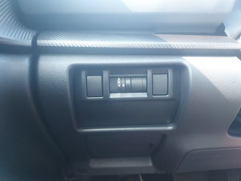 Certified 2025 Subaru Crosstrek 2.5i Limited AWD/4WD image 23