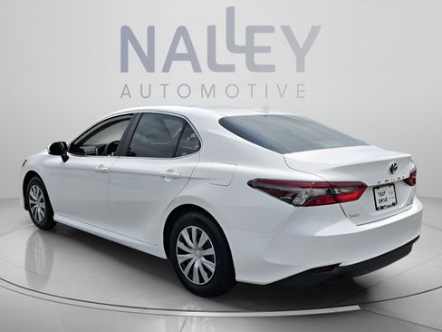 Certified 2023 Toyota Camry LE FWD image 3