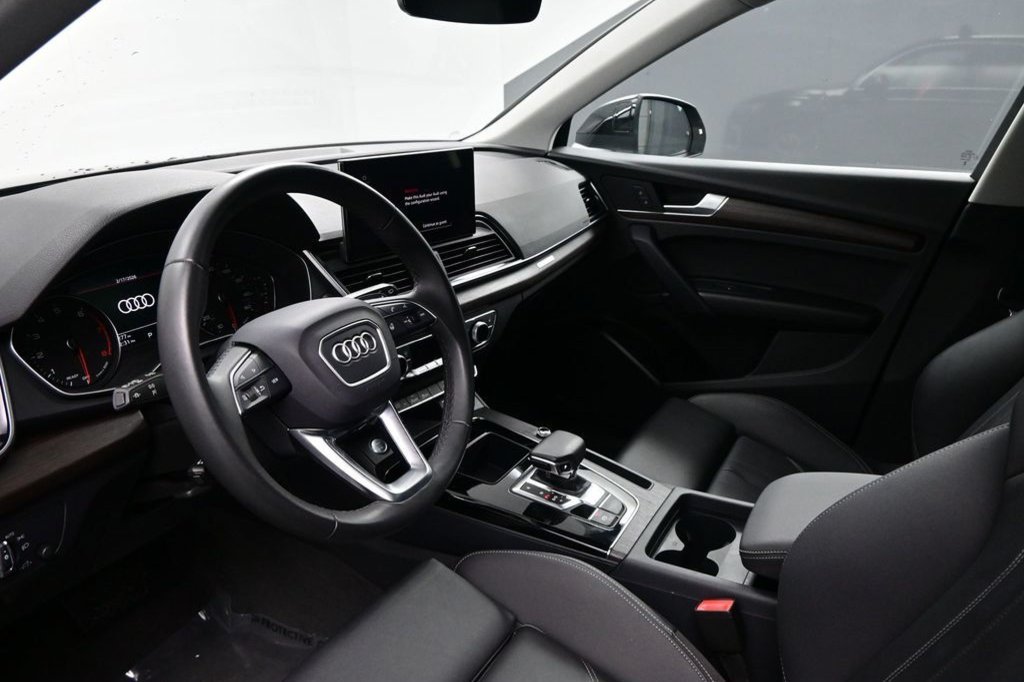 Used 2024 Audi Q5 2.0T Premium w/ Convenience Package AWD/4WD image 20