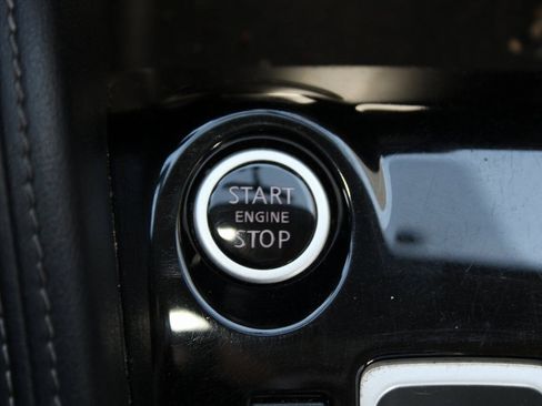 Used 2019 Nissan Kicks S image 21