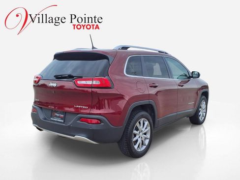 Used 2018 Jeep Cherokee Limited AWD/4WD image 7
