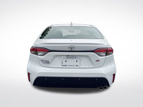 Used 2026 Toyota Corolla SE FWD image 5