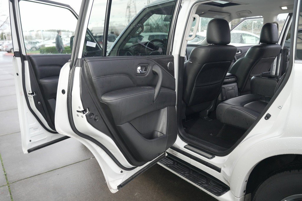 Used 2024 INFINITI QX80 Luxe AWD/4WD image 24
