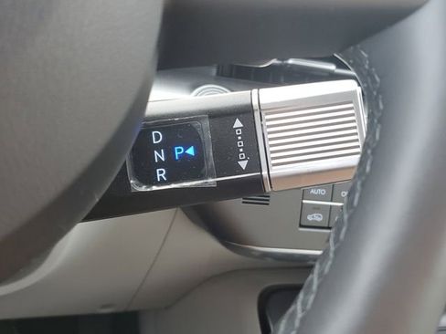 Used 2025 Hyundai Kona Limited image 24