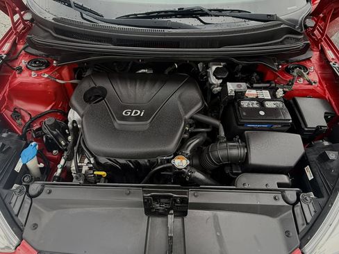 Used 2013 Hyundai Veloster w/ Style Pkg FWD image 9