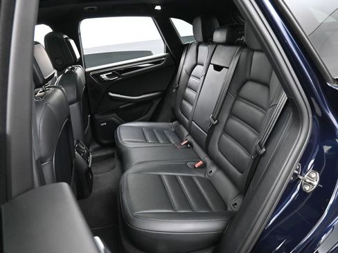 Used 2022 Porsche Macan S AWD/4WD image 25