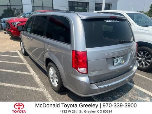 Used 2019 Dodge Grand Caravan SXT FWD image 4
