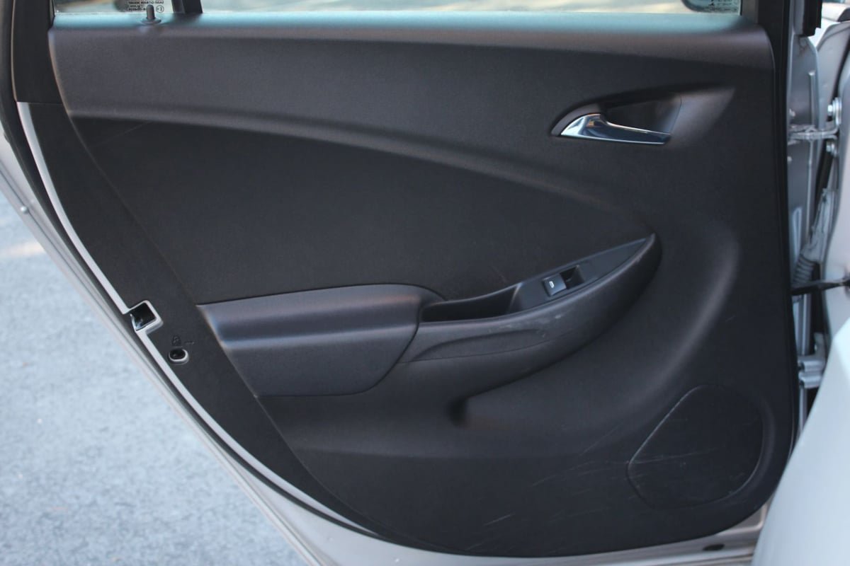 Used 2017 Chevrolet Volt LT FWD image 23