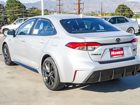 New 2026 Toyota Corolla SE FWD image 5