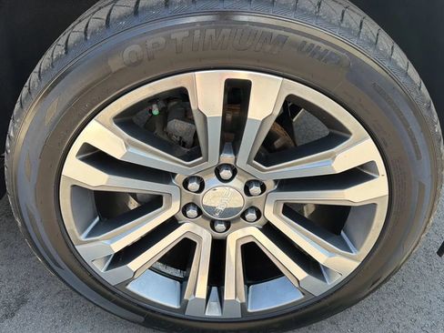 Used 2017 GMC Yukon XL Denali w/ Open Road Package RWD image 36