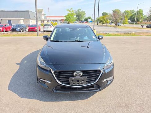 Used 2018 MAZDA MAZDA3 Grand Touring w/ Premium Equipment Package FWD image 3