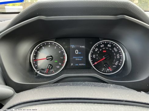 Used 2022 Toyota RAV4 XLE w/ Convenience Package FWD image 12
