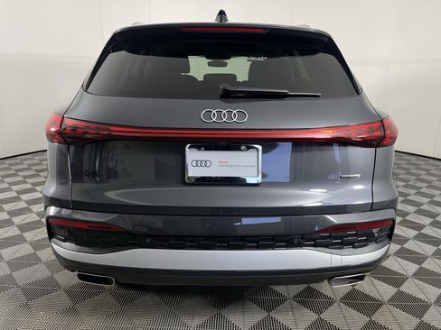 Used 2025 Audi Q5 Premium Plus w/ Premium Plus image 7