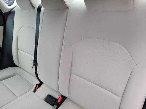 Used 2022 Kia Forte LXS w/ LXS Technology Package image 9