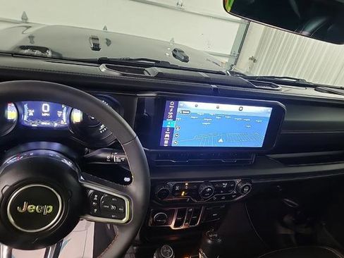 Used 2024 Jeep Wrangler Unlimited Sahara w/ Technology Group image 2