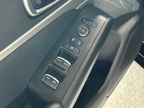 Used 2025 Acura Integra FWD image 19