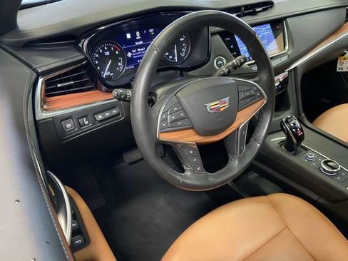 Used 2024 Cadillac XT5 Premium Luxury w/ Technology Package image 13