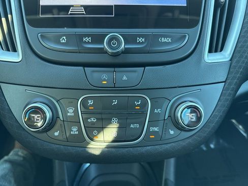 Used 2024 Chevrolet Malibu LT image 21