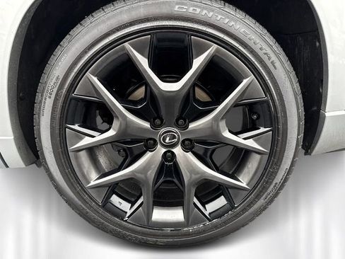 Used 2024 Lexus TX 500h AWD image 9