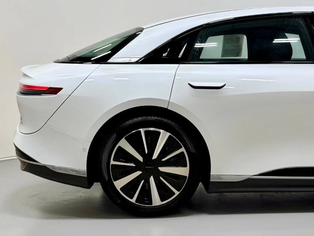 Used 2024 Lucid Air Touring AWD/4WD image 14
