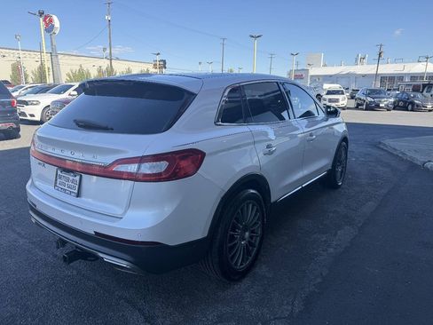 Used 2016 Lincoln MKX Reserve w/ Technology Package FWD image 6