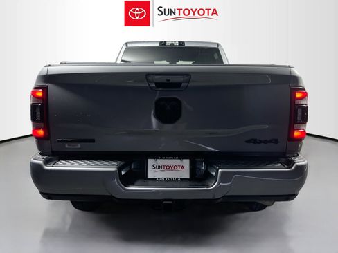 Used 2024 RAM 2500 Big Horn w/ Night Edition AWD/4WD image 5