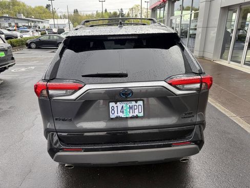Used 2021 Toyota RAV4 XSE image 4