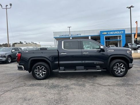 Used 2023 GMC Sierra 1500 SLT w/ SLT Premium Package image 2