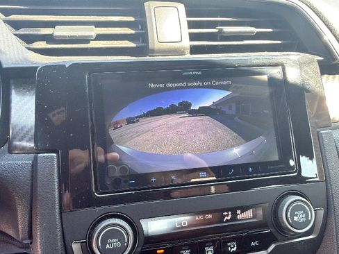 Used 2017 Honda Civic Sport image 15
