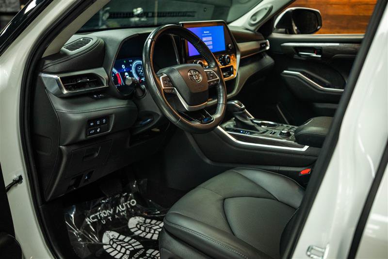 Used 2023 Toyota Highlander Platinum AWD/4WD image 9