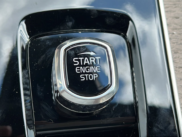 New 2027 Volvo XC90 B5 Plus AWD/4WD image 28