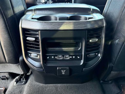 Used 2020 RAM 1500 Limited AWD/4WD image 9