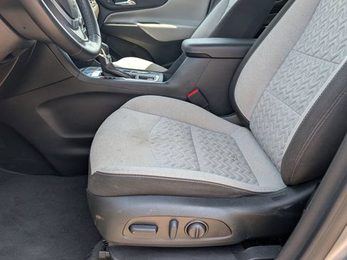 Used 2023 Chevrolet Equinox LT w/ Driver Convenience Package FWD image 7