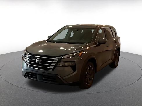 Used 2025 Nissan Rogue SV FWD image 7