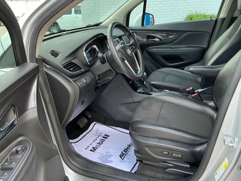 Used 2022 Buick Encore Preferred w/ Safety Package image 11