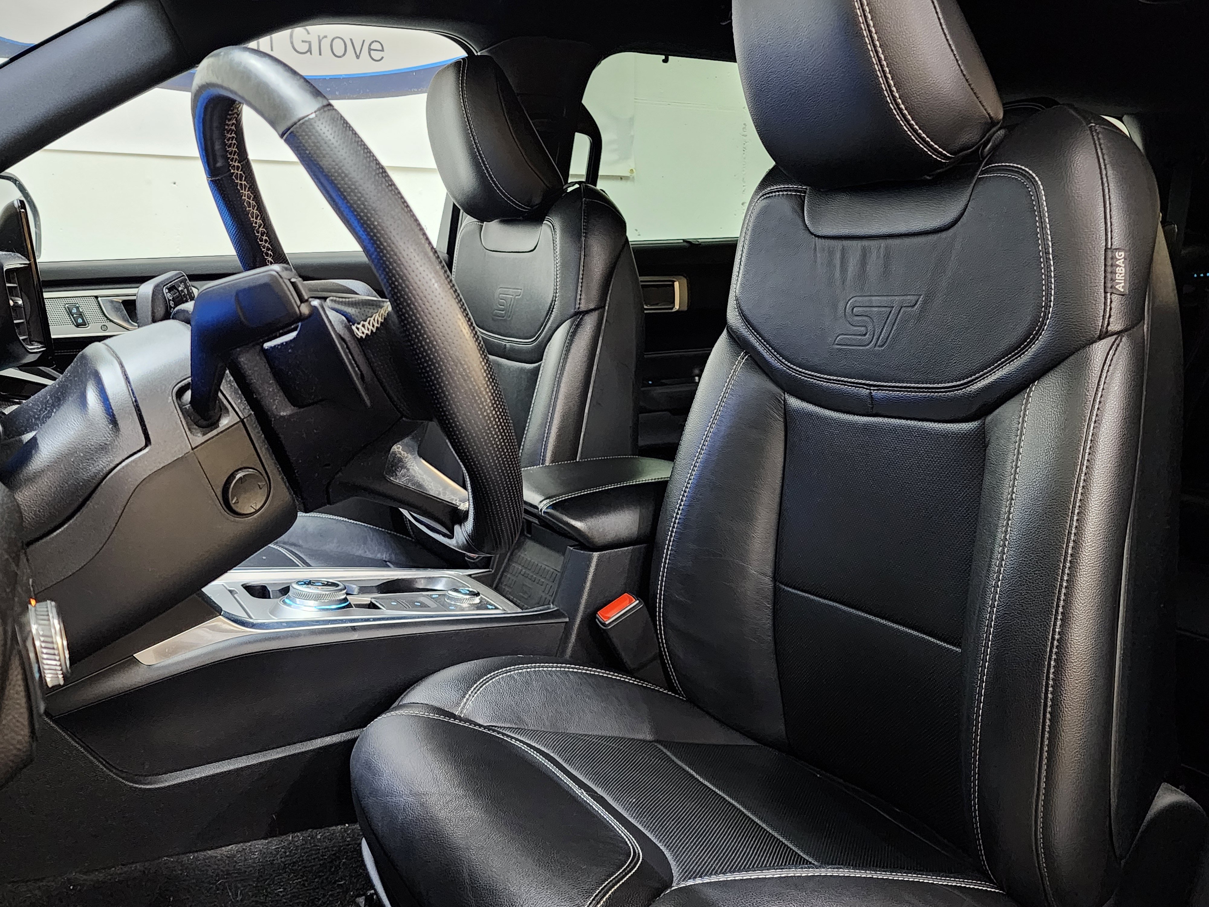 Used 2020 Ford Explorer ST AWD/4WD image 15