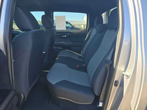 Used 2021 Toyota Tacoma TRD Off-Road AWD/4WD image 16