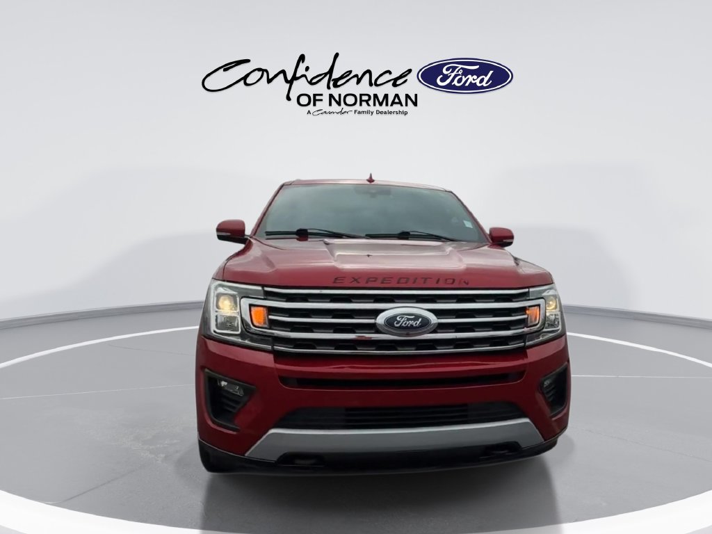 Used 2020 Ford Expedition XLT w/ Equipment Group 202A AWD/4WD image 3